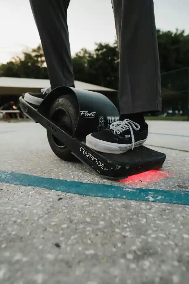 OneWheel, Self-Balancing